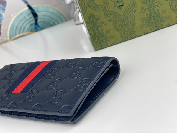 グッチ財布コピー内部構造